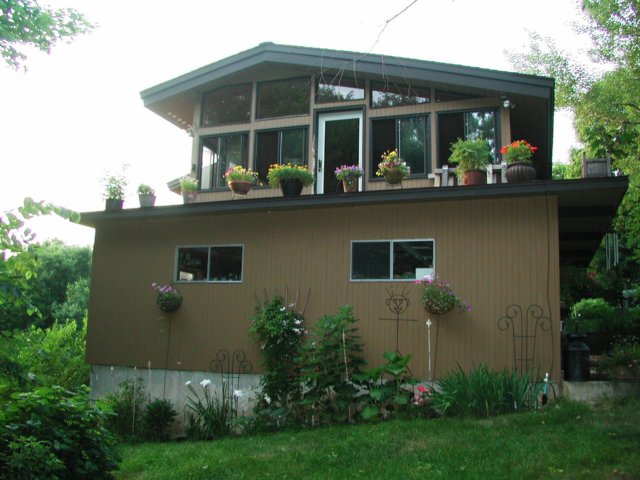 sunroomsideofhouse.jpg